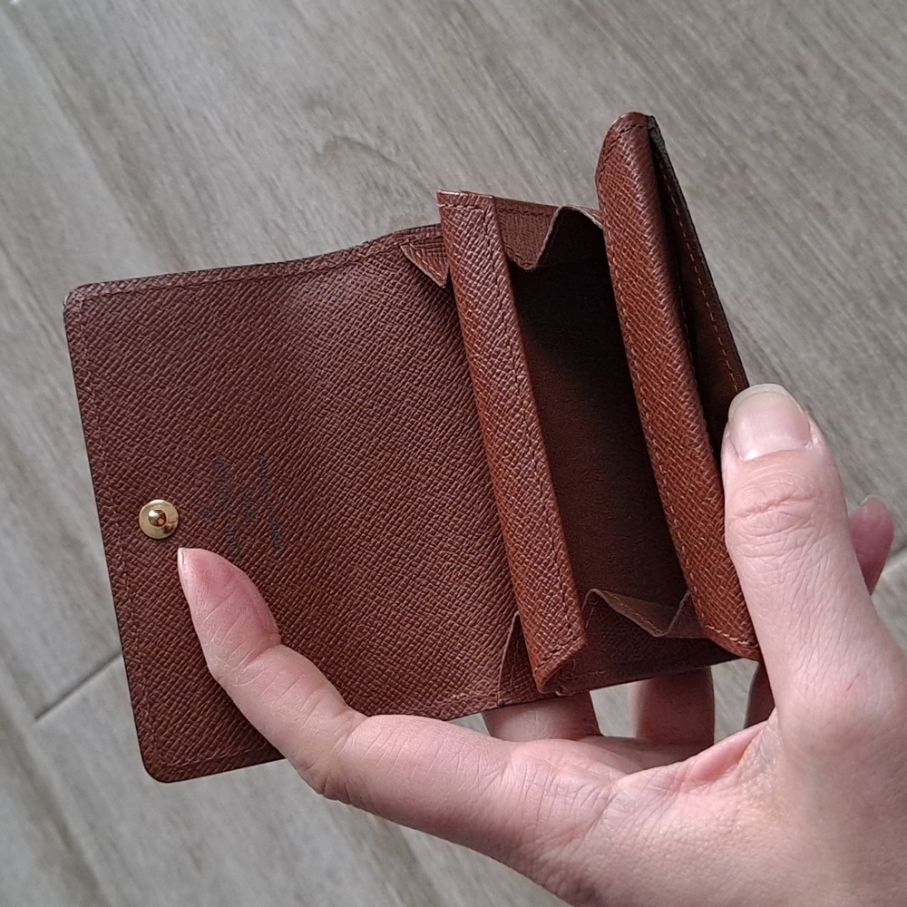 Authentic Louis Vuitton business card holder - Picture 7 of 16